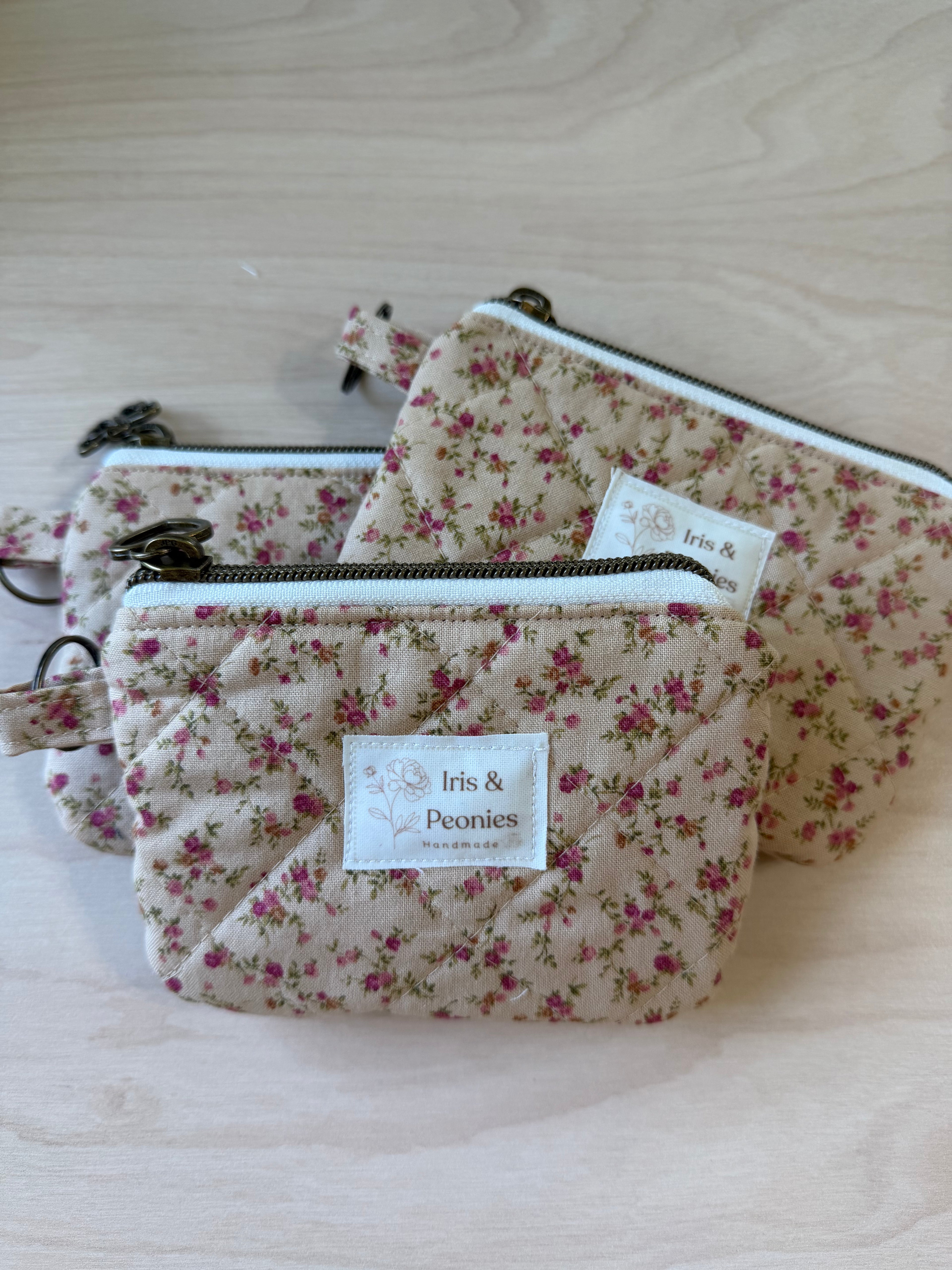 Keychain Wallet - Vintage Bouquets