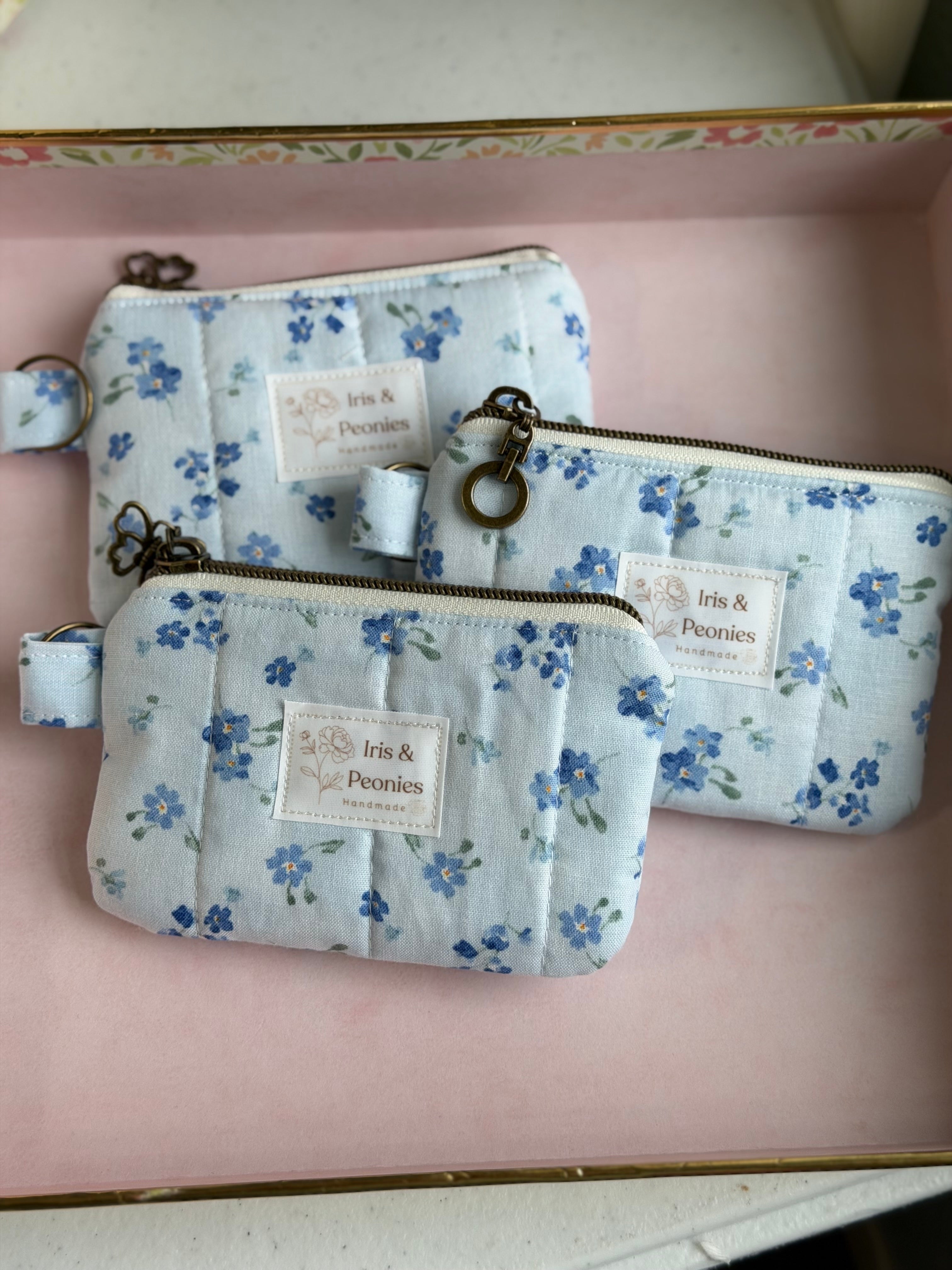 Keychain Wallet - Blue Forget-Me-Not