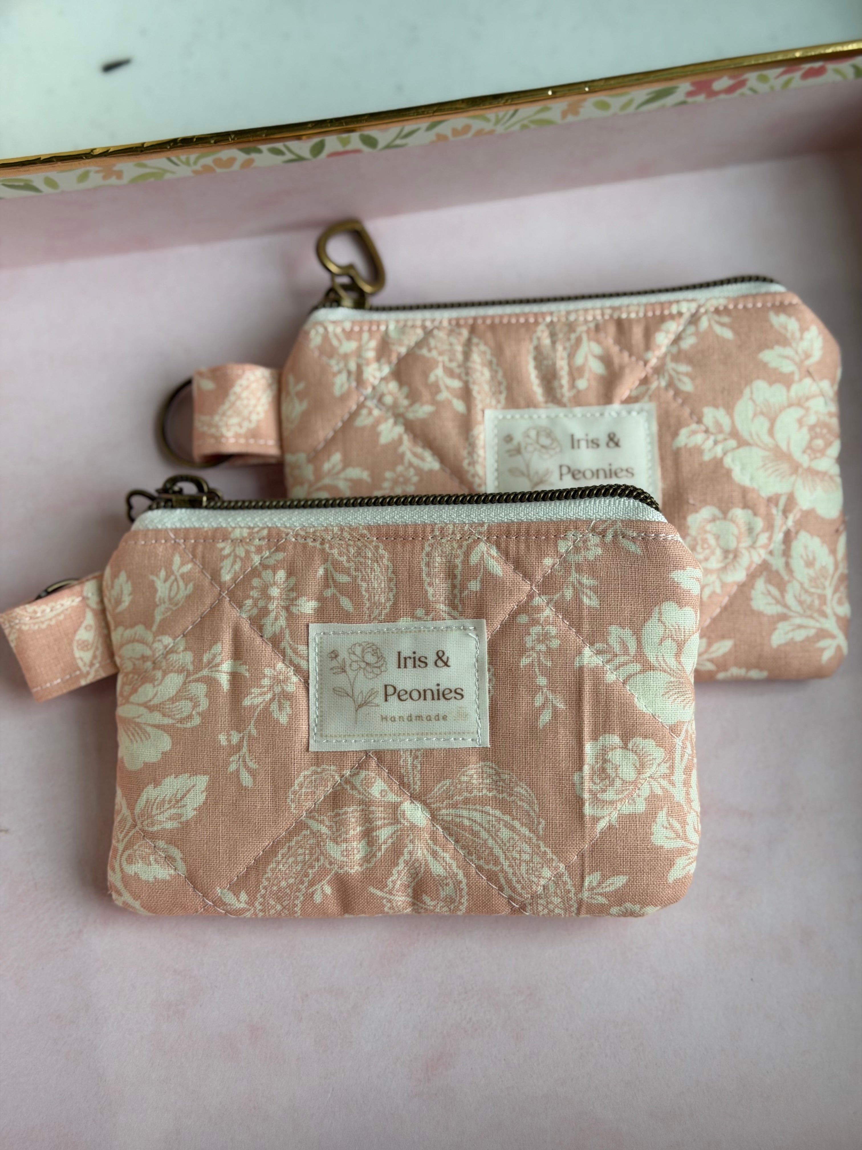 Keychain Wallet - Vintage Porcelain Rose