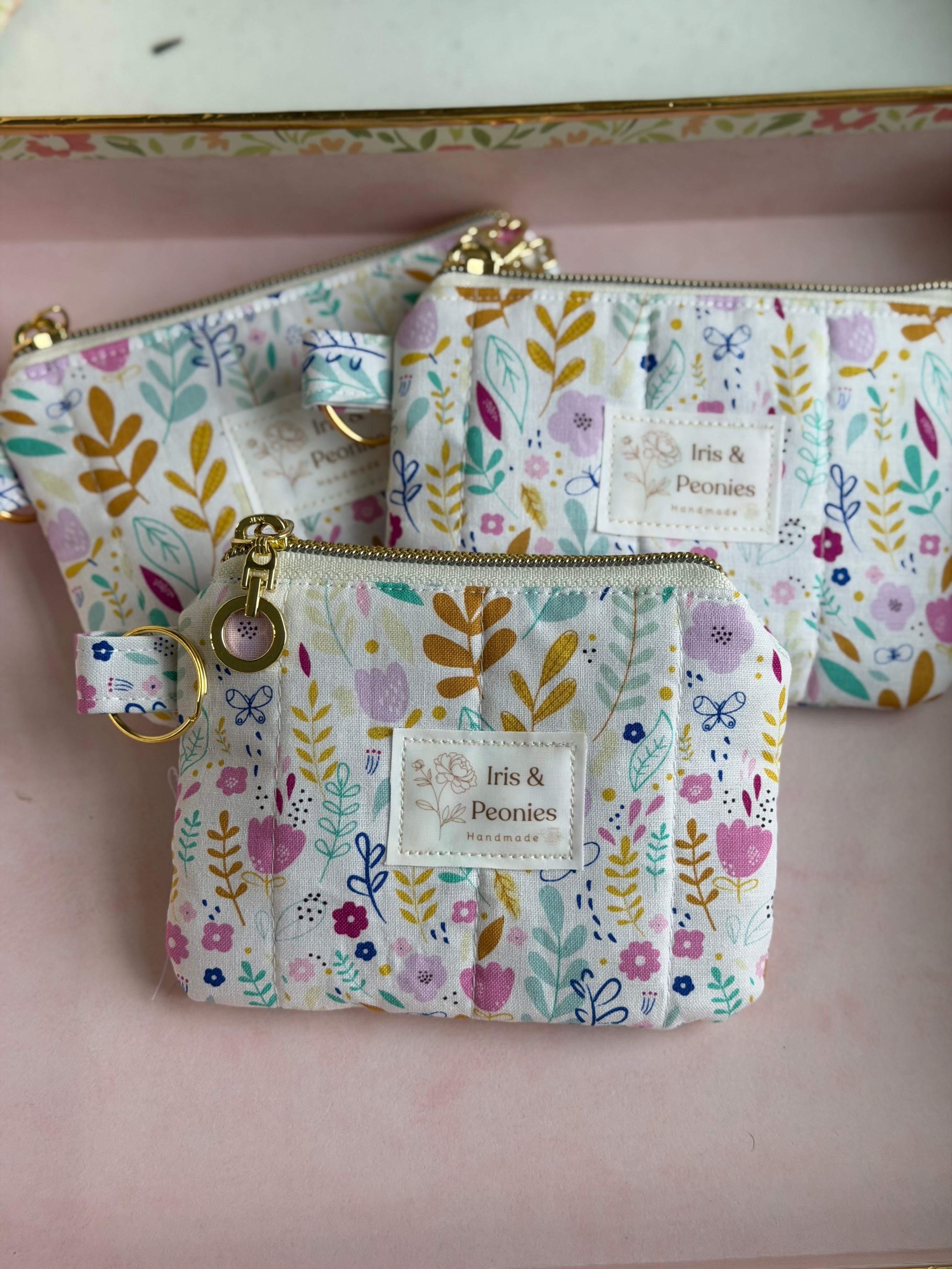 Keychain Wallet - Lilac Meadow