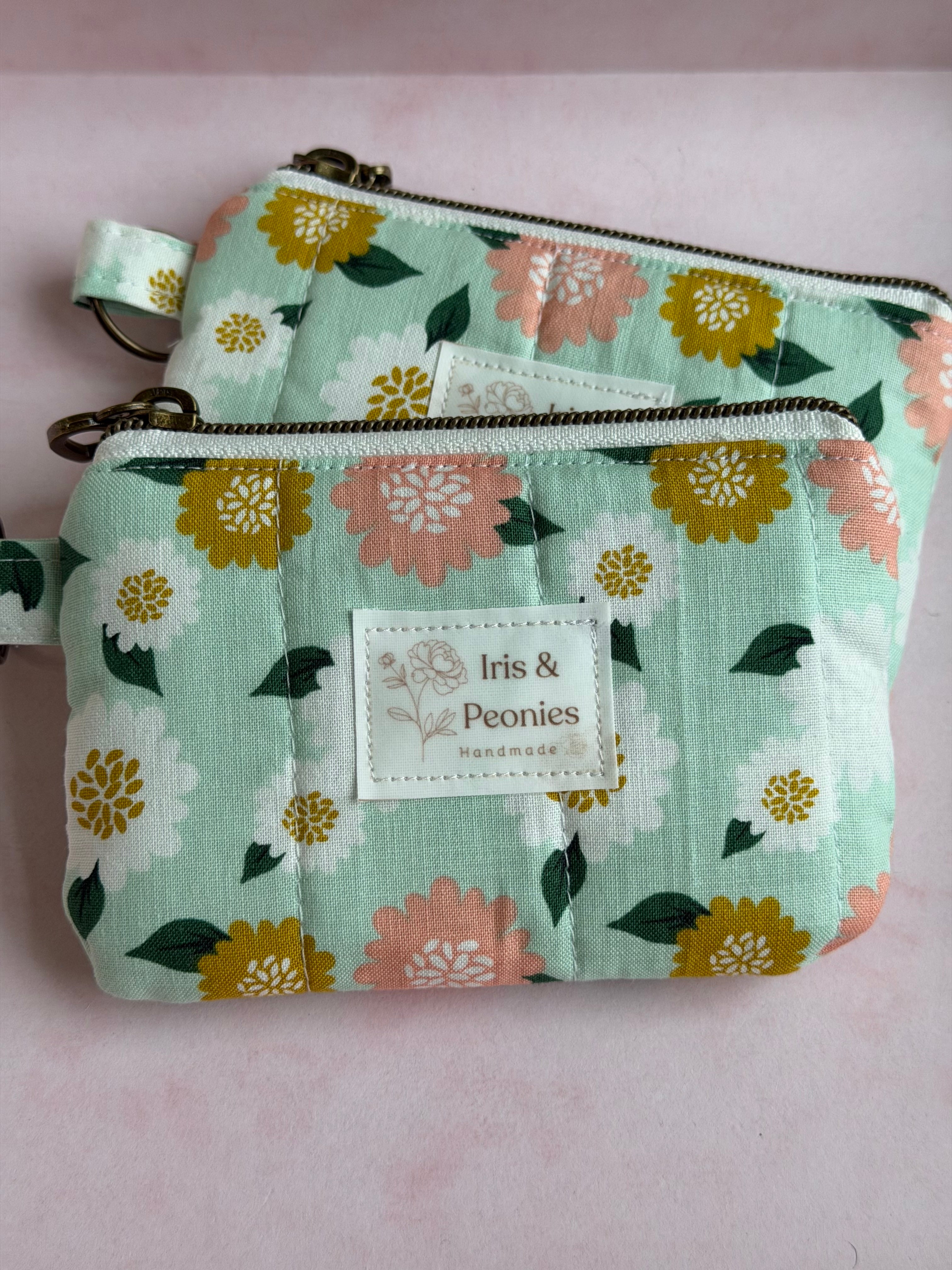 Keychain Wallet - Fresh Mint Chrysanthemums