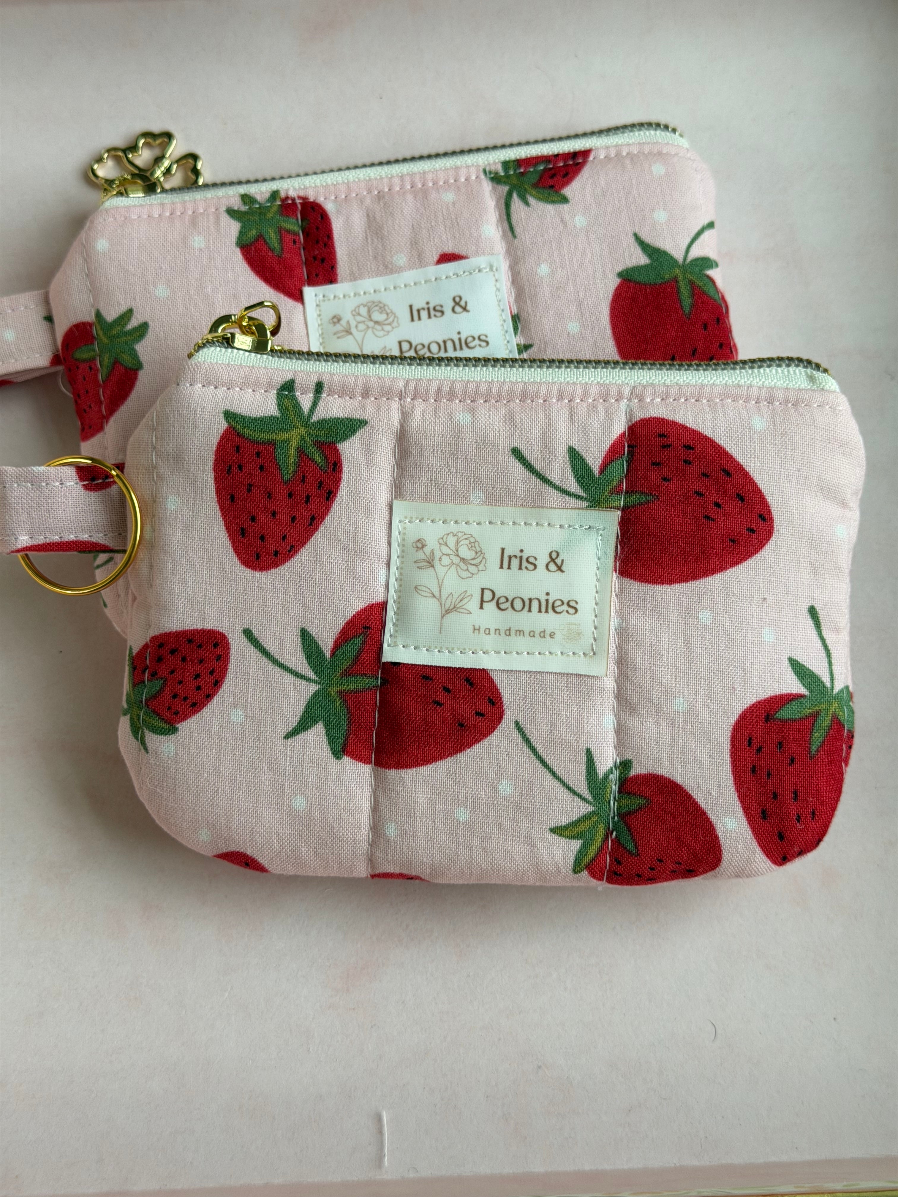 Keychain Wallet - Strawberry Polka Dot