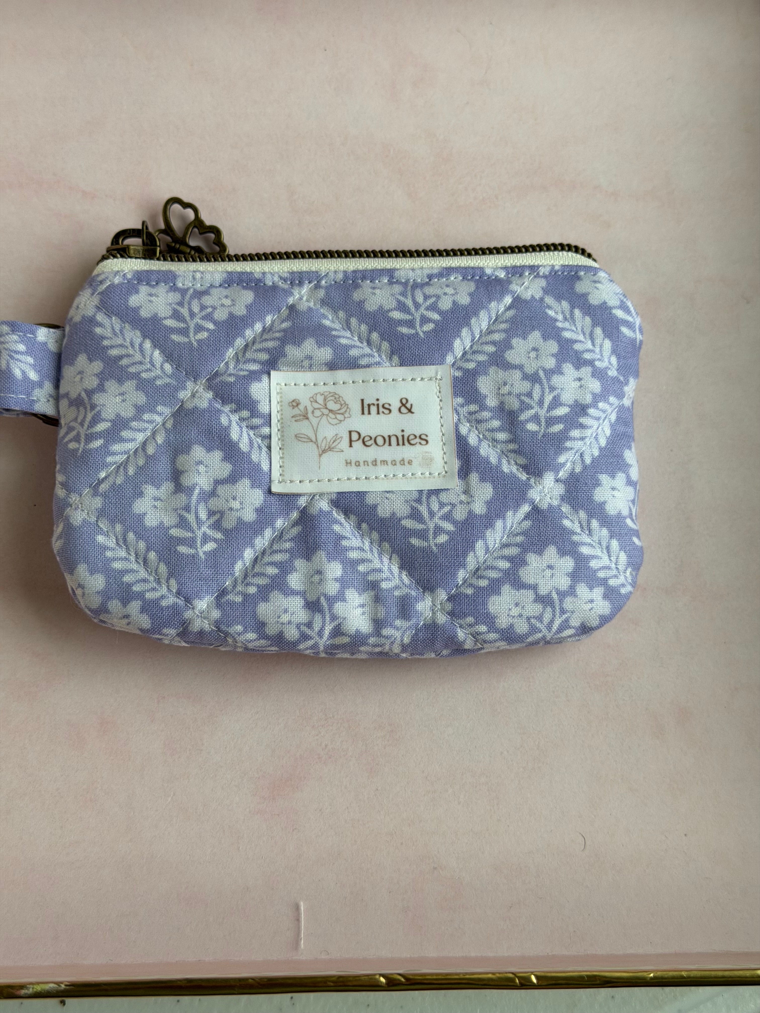 Keychain Wallet - Dusty Lavender Garland