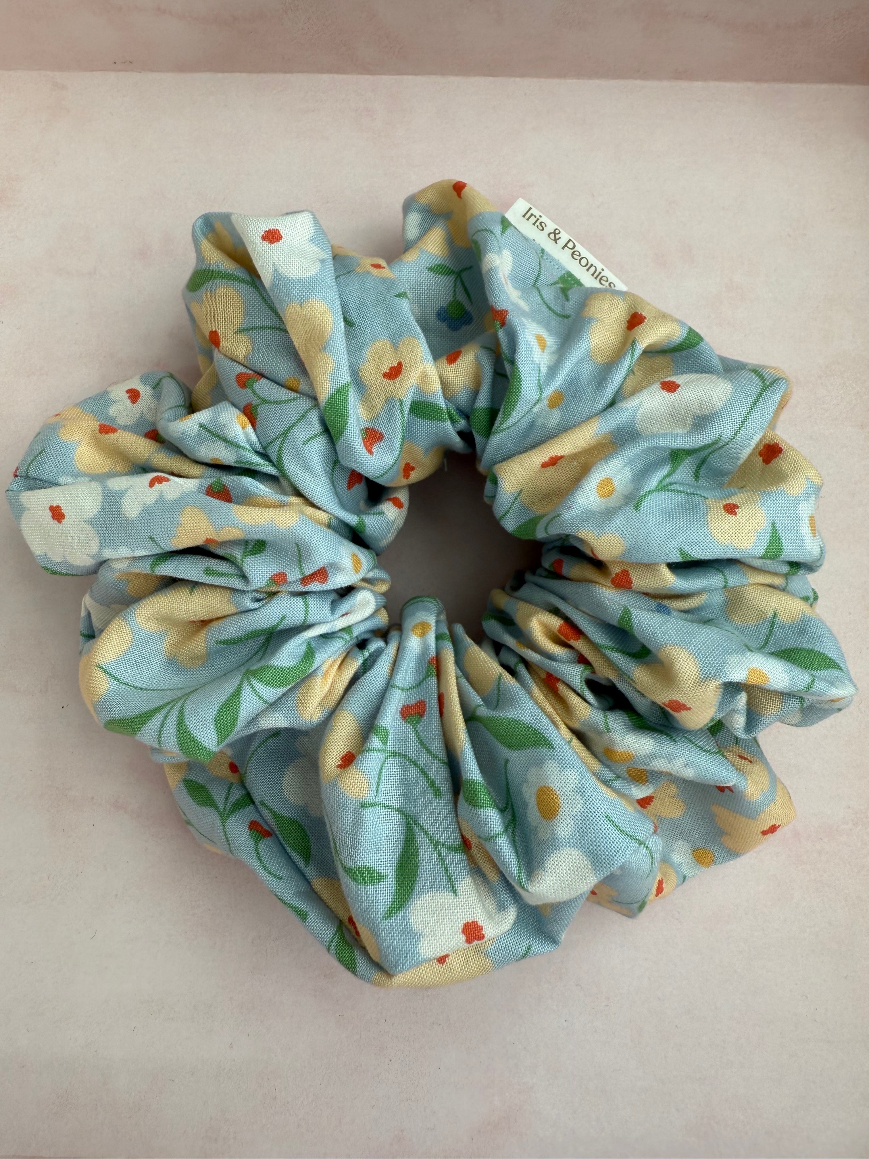 XL Scrunchie - Baby Blue Buttercup