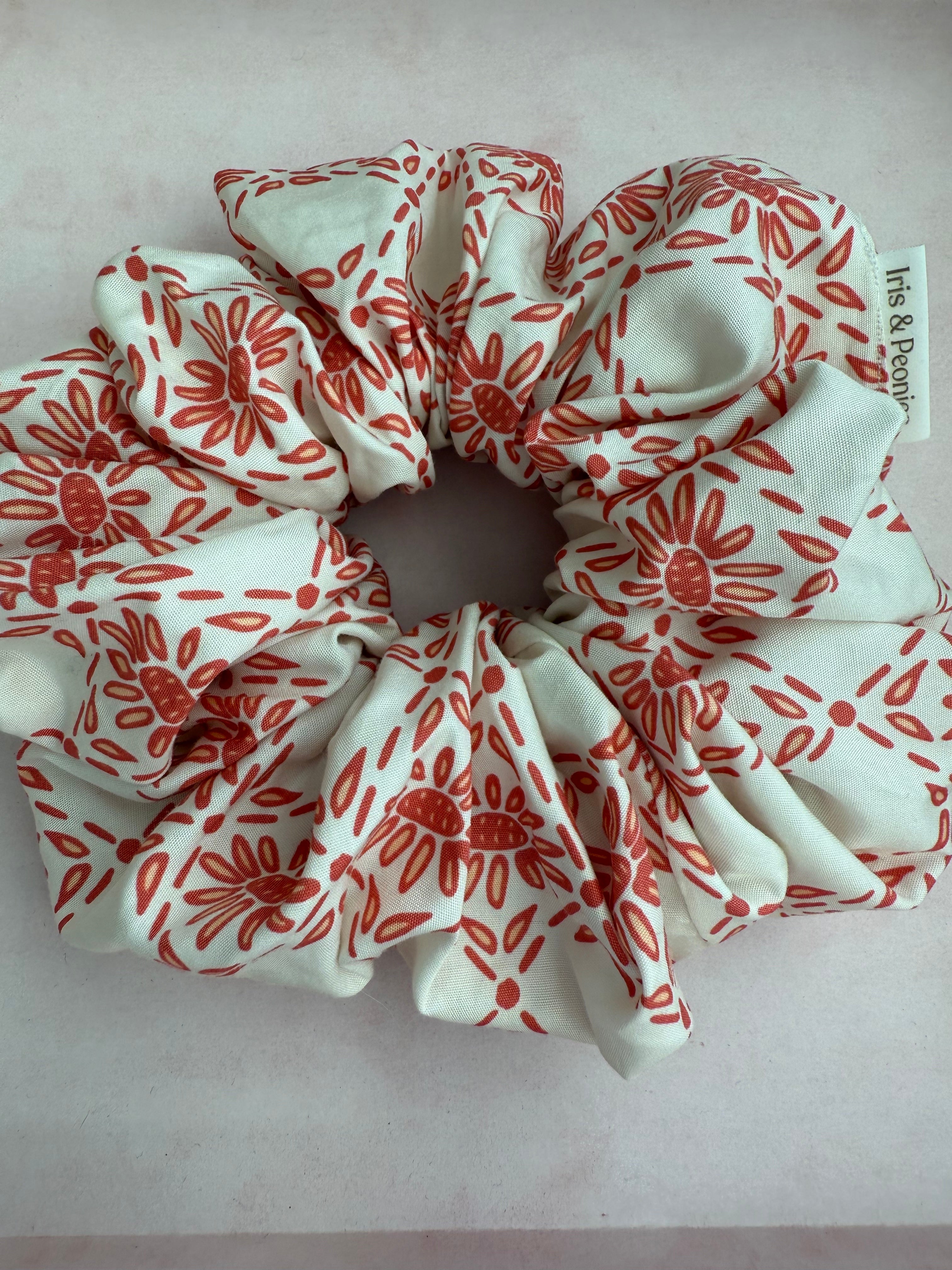 XL Scrunchie - Sunkissed Chamomile