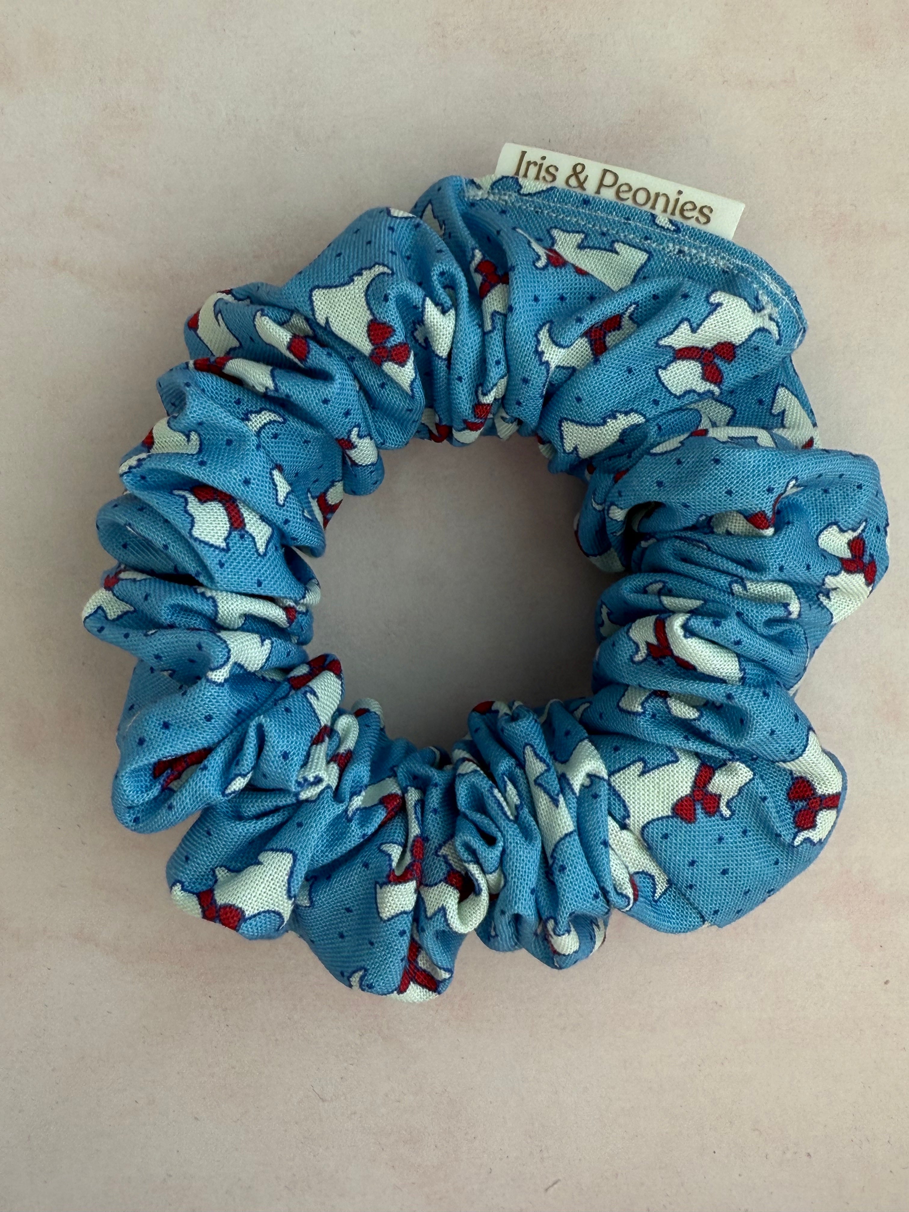 Regular Scrunchie - Blue Ribbon Pup