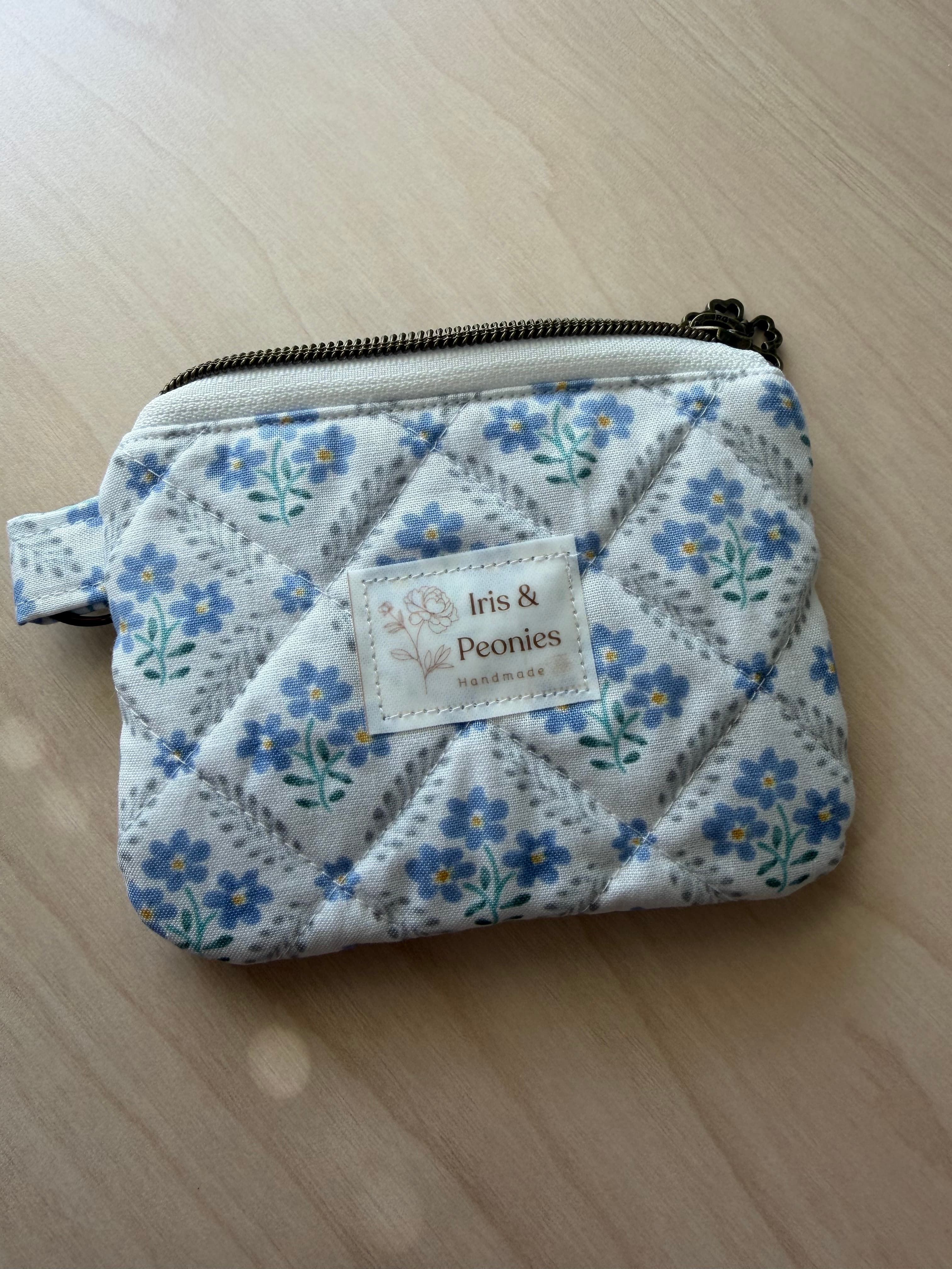 Keychain Wallet - Periwinkle Cottage