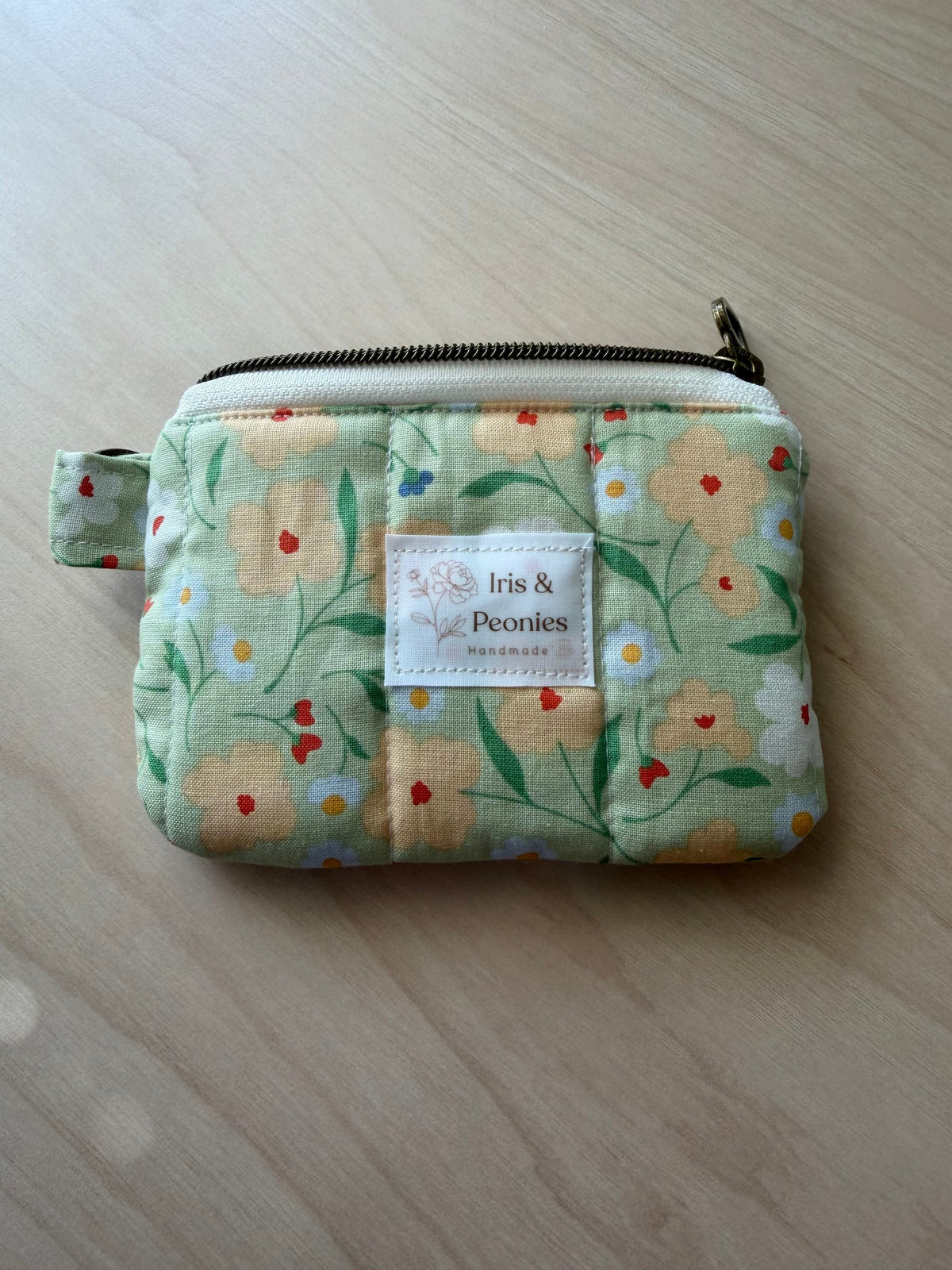 Keychain Wallet - Sage Retro Bloom