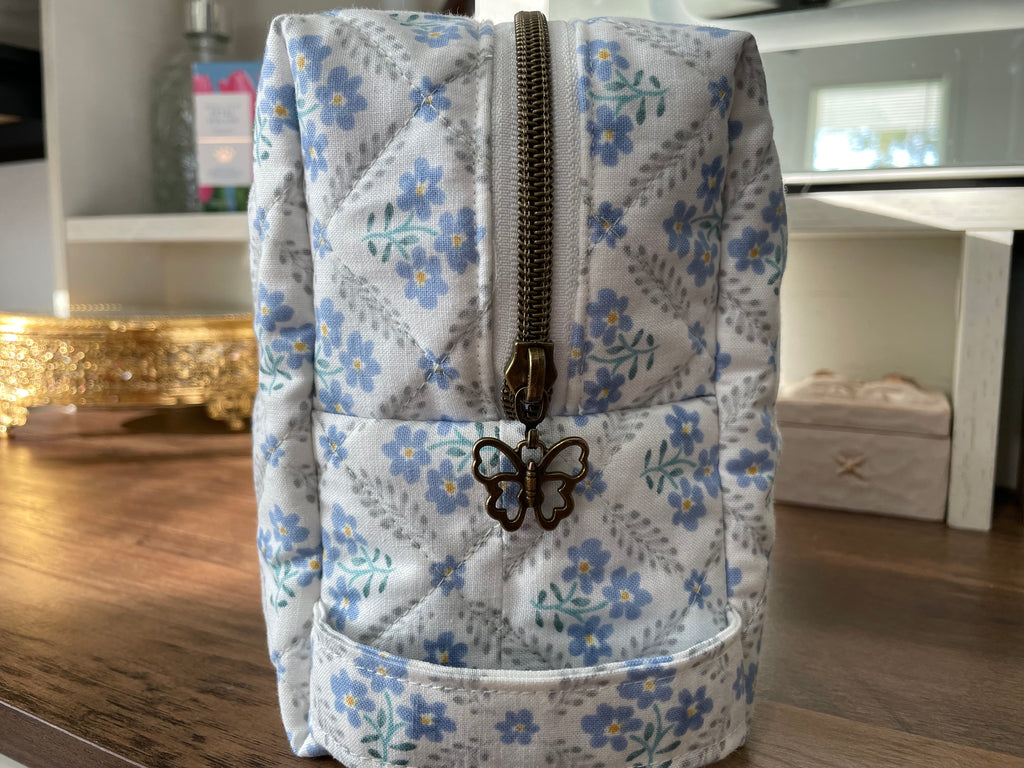 Quilted Carry-All Bag - Periwinkle Cottage