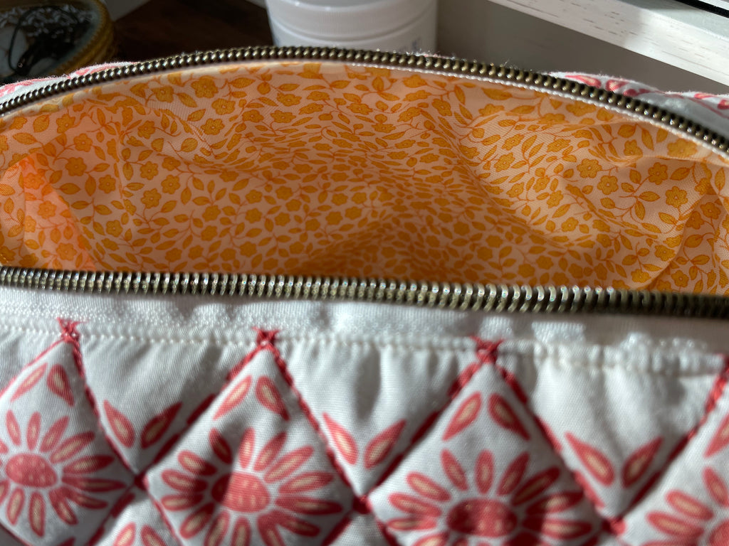 Quilted Carry-All Bag - Sunkissed Chamomile